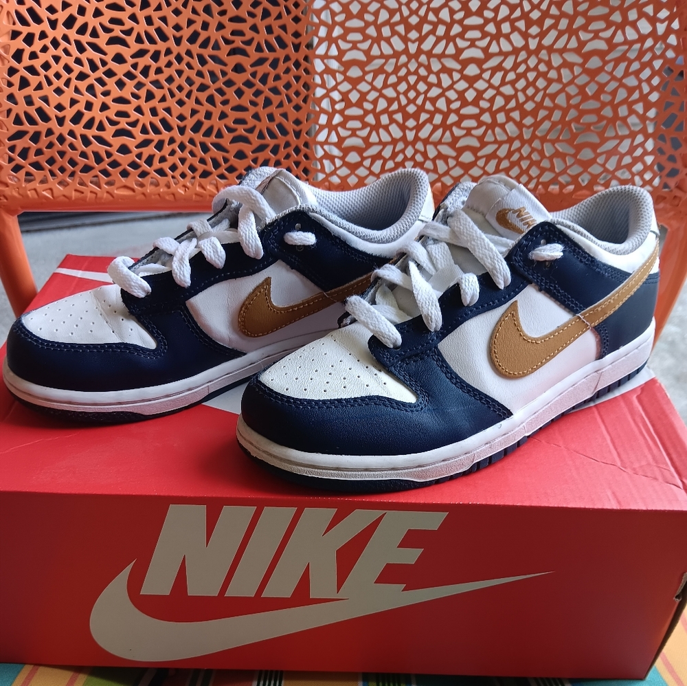 Nike Kids' Dark Blue and White Sneakers